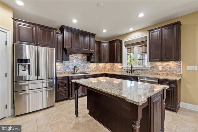 42470 FAWN MEADOW PL, Chantilly, VA 20152