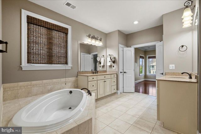 42470 FAWN MEADOW PL, Chantilly, VA 20152