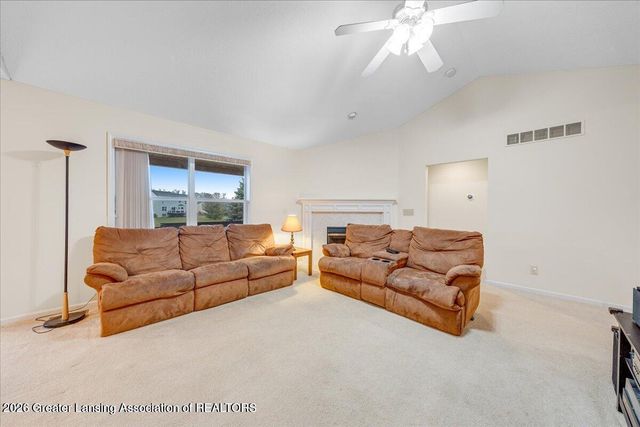 981 Saint Johns Chase, Grand Ledge, MI 48837