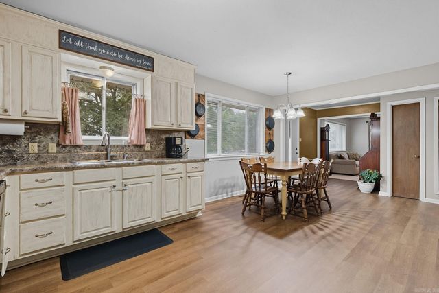 1704 Thornton Ferry Road, Hot Springs, AR 71913