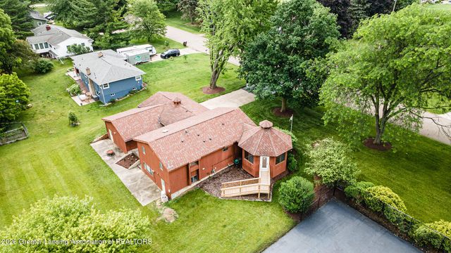 6232 Chieho Drive, Lansing, MI 48917