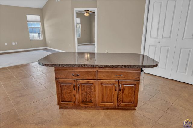 5504 SW Cantabella ST, Topeka, KS 66614