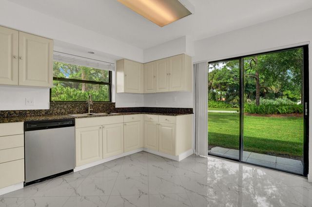 3705 SW Quail Meadow Trail E, Palm City, FL 34990