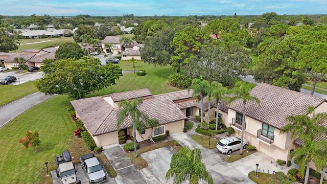 3705 SW Quail Meadow Trail E, Palm City, FL 34990