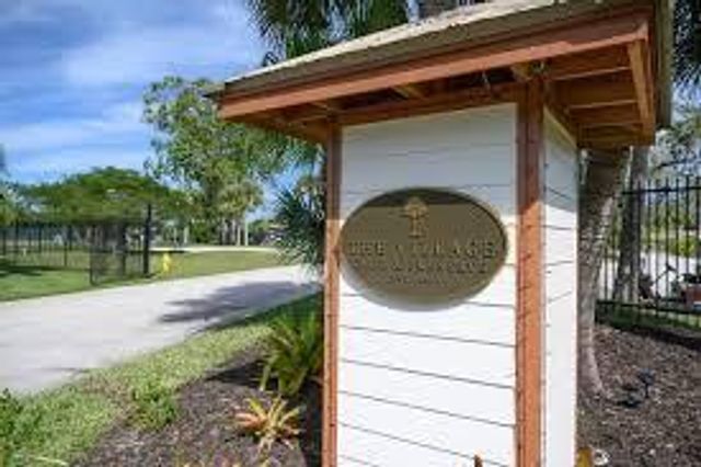 3705 SW Quail Meadow Trail E, Palm City, FL 34990