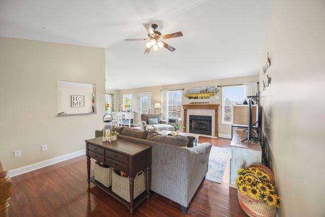 4902 MELISSA DR, Columbia, MO 65202