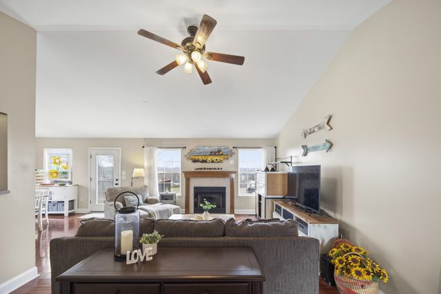 4902 MELISSA DR, Columbia, MO 65202