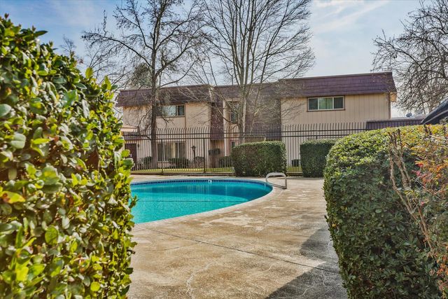 5901 Casa Alegre, Carmichael, CA 95608