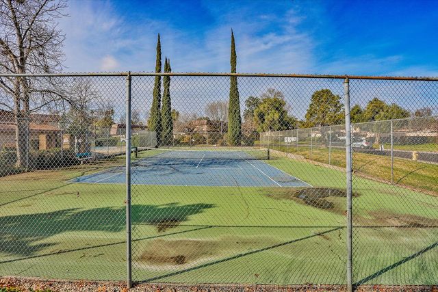 5901 Casa Alegre, Carmichael, CA 95608