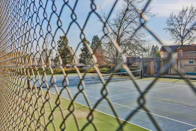 5901 Casa Alegre, Carmichael, CA 95608