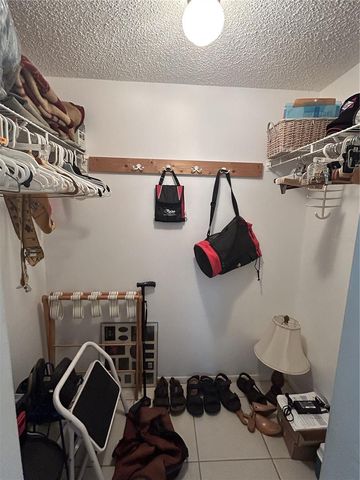 11485 OAKHURST ROAD 200-318, Largo, FL 33774