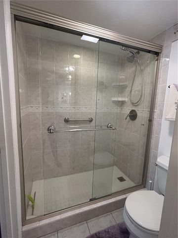 11485 OAKHURST ROAD 200-318, Largo, FL 33774