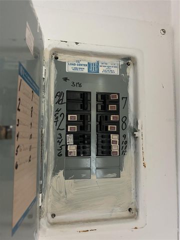 11485 OAKHURST ROAD 200-318, Largo, FL 33774