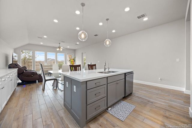 9328 Trestle Creek, San Antonio, TX 78254