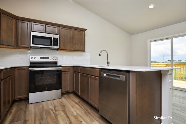 1047 NW Yorktown Drive, Waukee, IA 50263