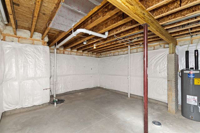 1047 NW Yorktown Drive, Waukee, IA 50263