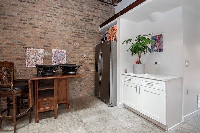 2021 S Throop Street, Chicago, IL 60608