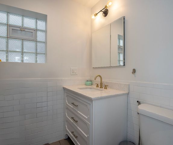 2021 S Throop Street, Chicago, IL 60608