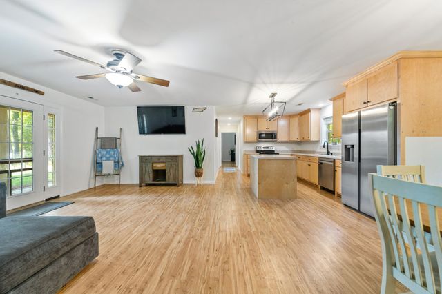 812 Good Hope Rd, Leoma, TN 38468