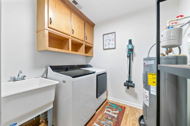 812 Good Hope Rd, Leoma, TN 38468