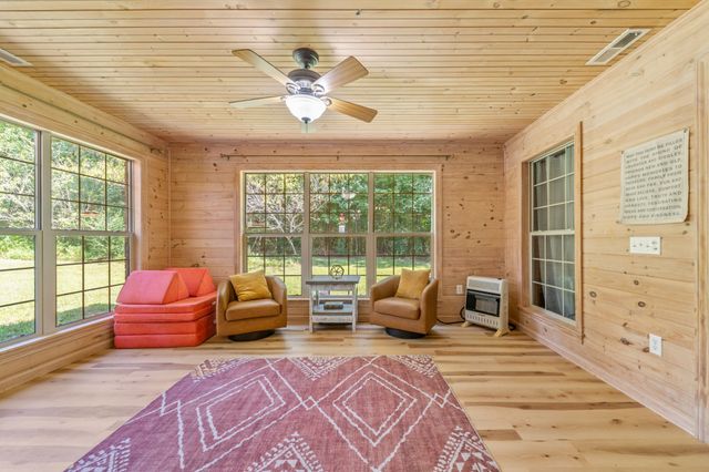 812 Good Hope Rd, Leoma, TN 38468