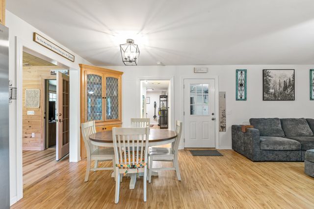 812 Good Hope Rd, Leoma, TN 38468