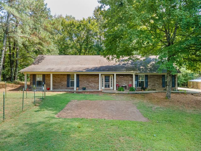 812 Good Hope Rd, Leoma, TN 38468