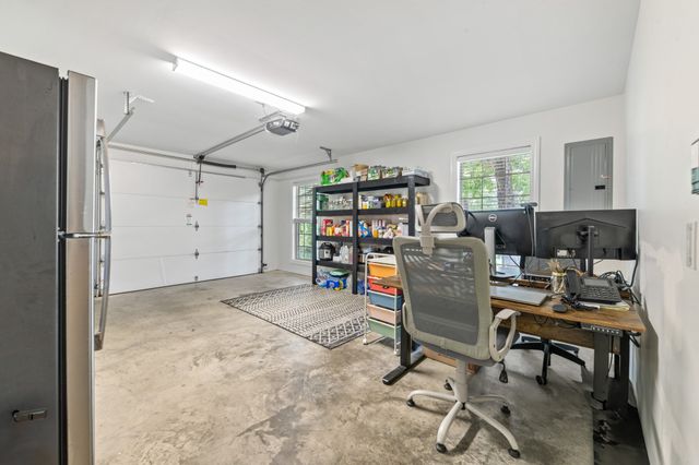 812 Good Hope Rd, Leoma, TN 38468