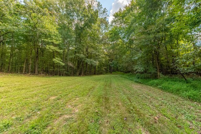 812 Good Hope Rd, Leoma, TN 38468