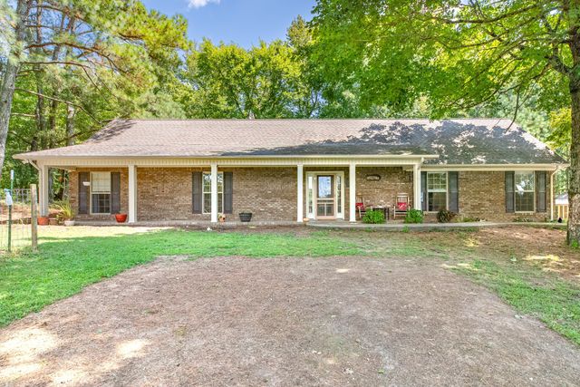 812 Good Hope Rd, Leoma, TN 38468