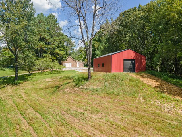 812 Good Hope Rd, Leoma, TN 38468