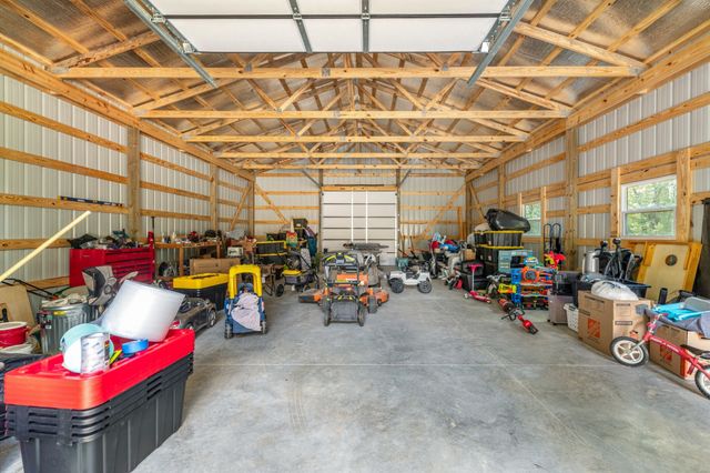 812 Good Hope Rd, Leoma, TN 38468