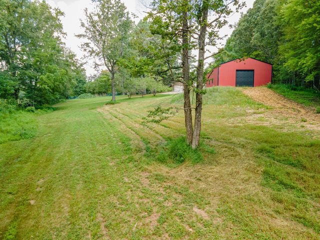 812 Good Hope Rd, Leoma, TN 38468