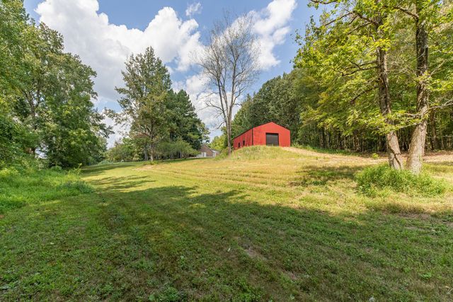 812 Good Hope Rd, Leoma, TN 38468