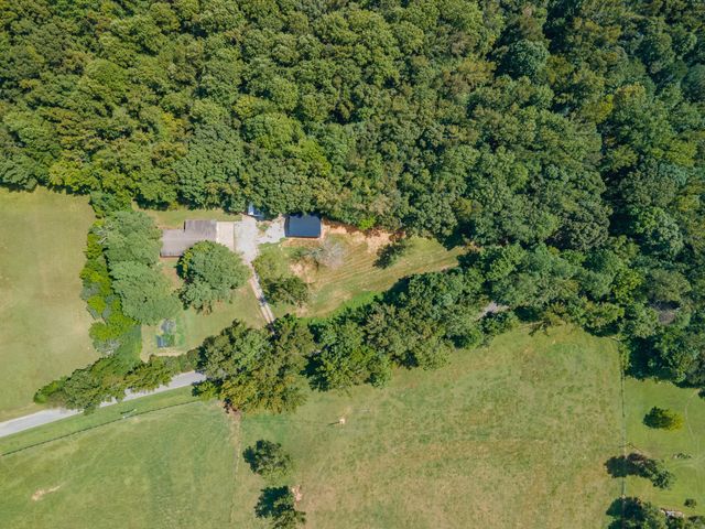 812 Good Hope Rd, Leoma, TN 38468