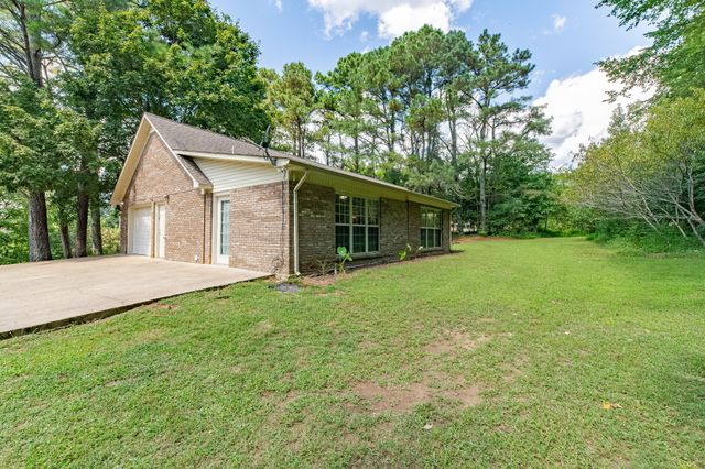 812 Good Hope Rd, Leoma, TN 38468