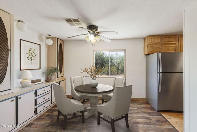 293 S Belaire Road, Apache Junction, AZ 85119