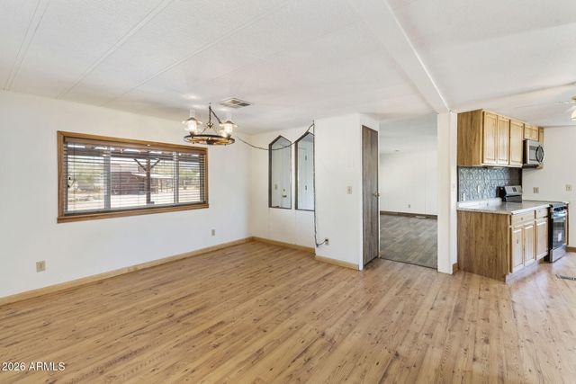 293 S Belaire Road, Apache Junction, AZ 85119