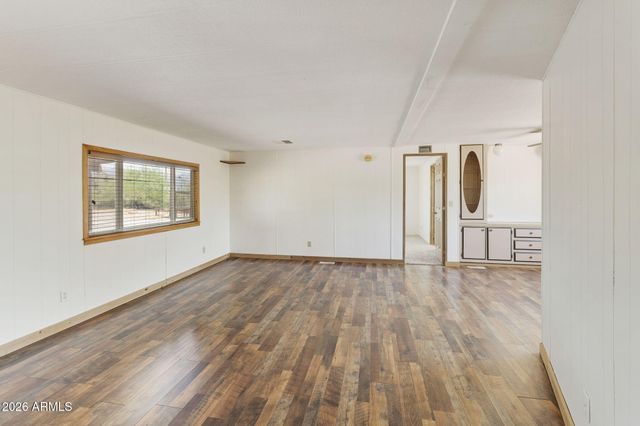293 S Belaire Road, Apache Junction, AZ 85119