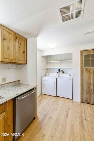 293 S Belaire Road, Apache Junction, AZ 85119