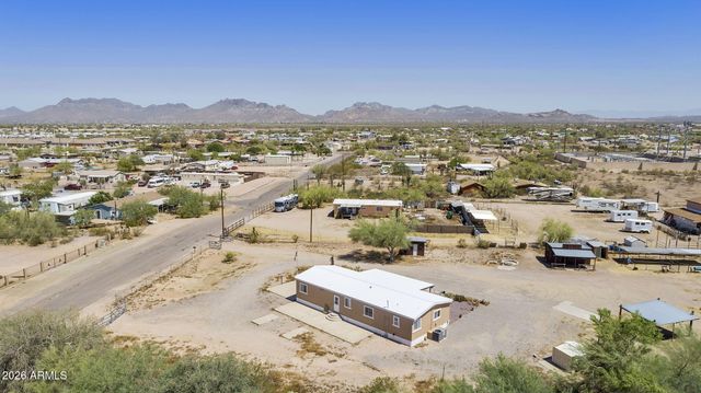 293 S Belaire Road, Apache Junction, AZ 85119