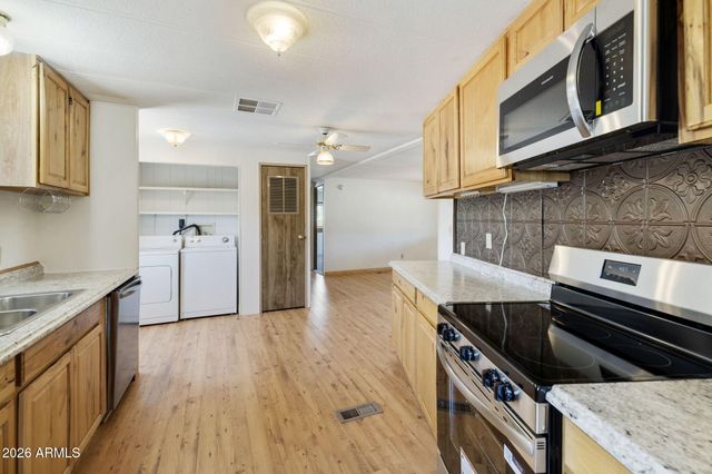 293 S Belaire Road, Apache Junction, AZ 85119
