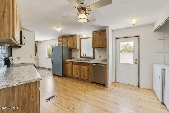 293 S Belaire Road, Apache Junction, AZ 85119