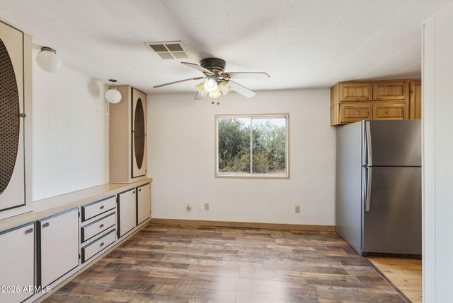 293 S Belaire Road, Apache Junction, AZ 85119