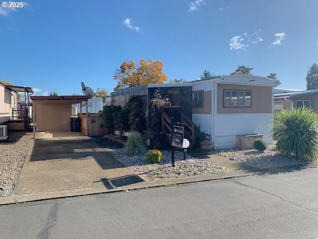 2150 LAURA St 44, Springfield, OR 97477