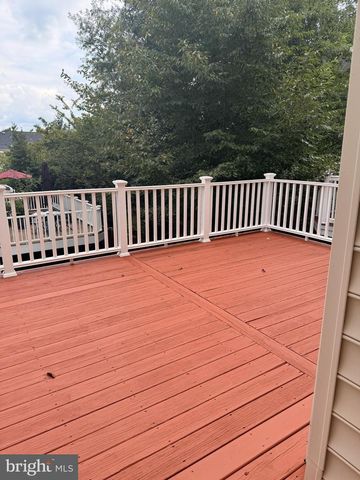 8075 SAMUEL WALLIS, Lorton, VA 22079
