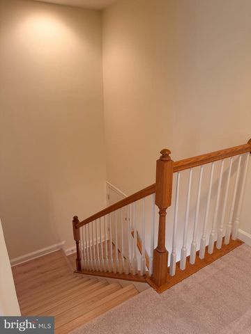 8075 SAMUEL WALLIS, Lorton, VA 22079