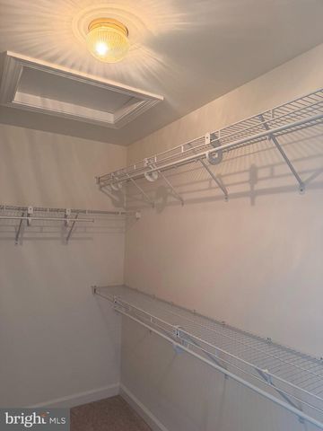 8075 SAMUEL WALLIS, Lorton, VA 22079