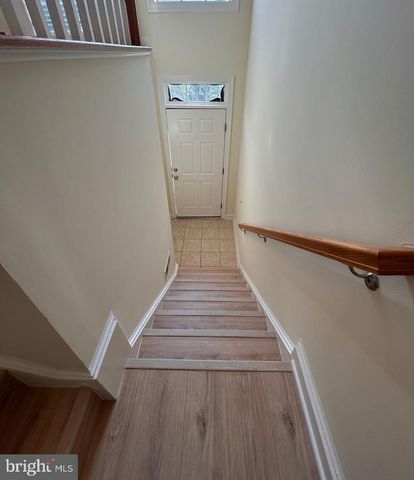 8075 SAMUEL WALLIS, Lorton, VA 22079