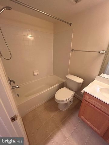 8075 SAMUEL WALLIS, Lorton, VA 22079
